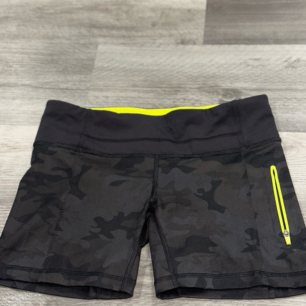 Lululemon Run: Fast Track Short